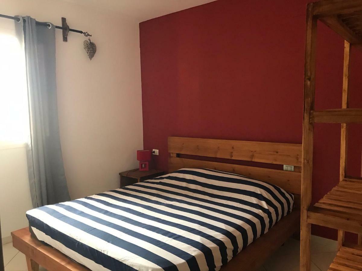 Blue Ocean Apartment Санта Мария Екстериор снимка